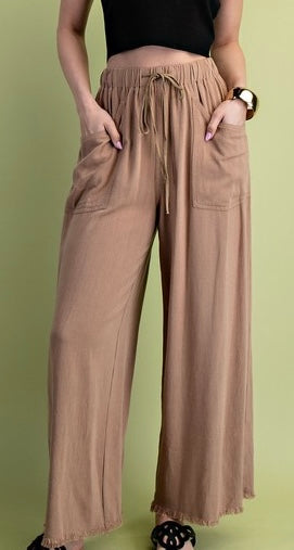 Wide Leg Pant With Fray Hem In Mocha