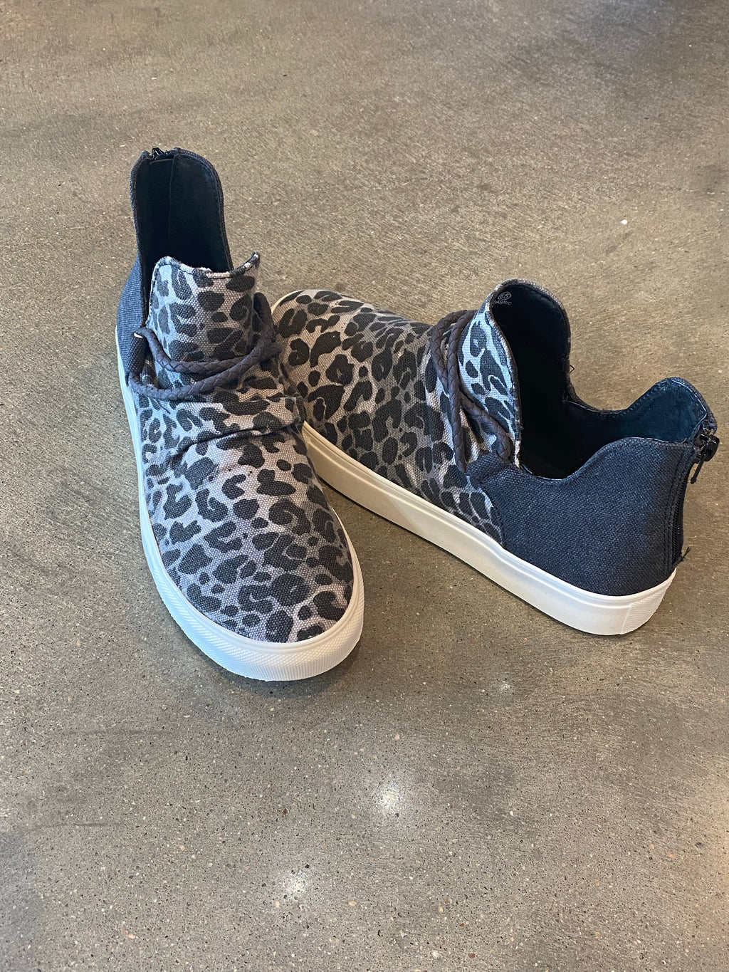 Flash Sale Animal Print Tennis in Charcoal